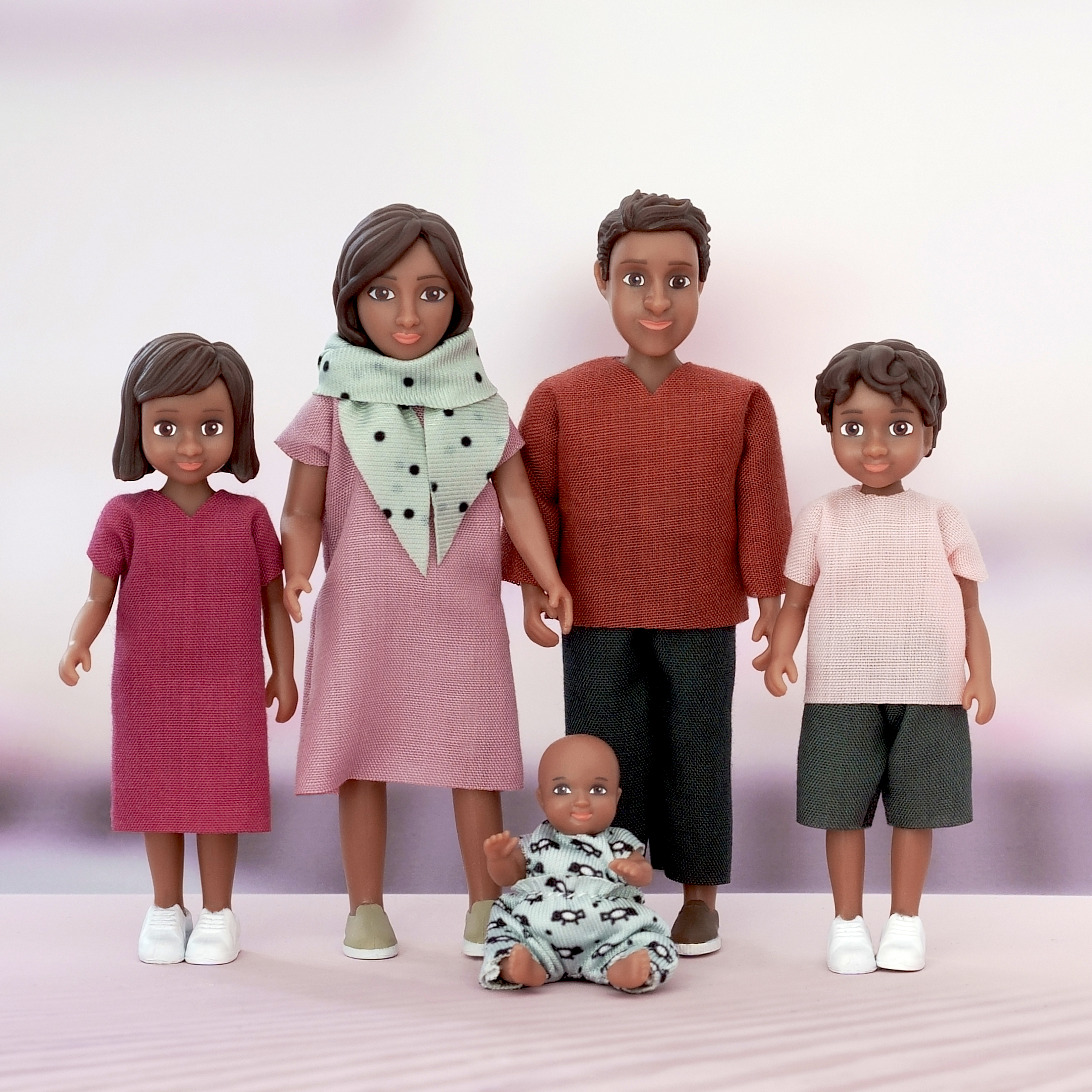 Dark-skinned dolls lundby	doll house dolls set nikki