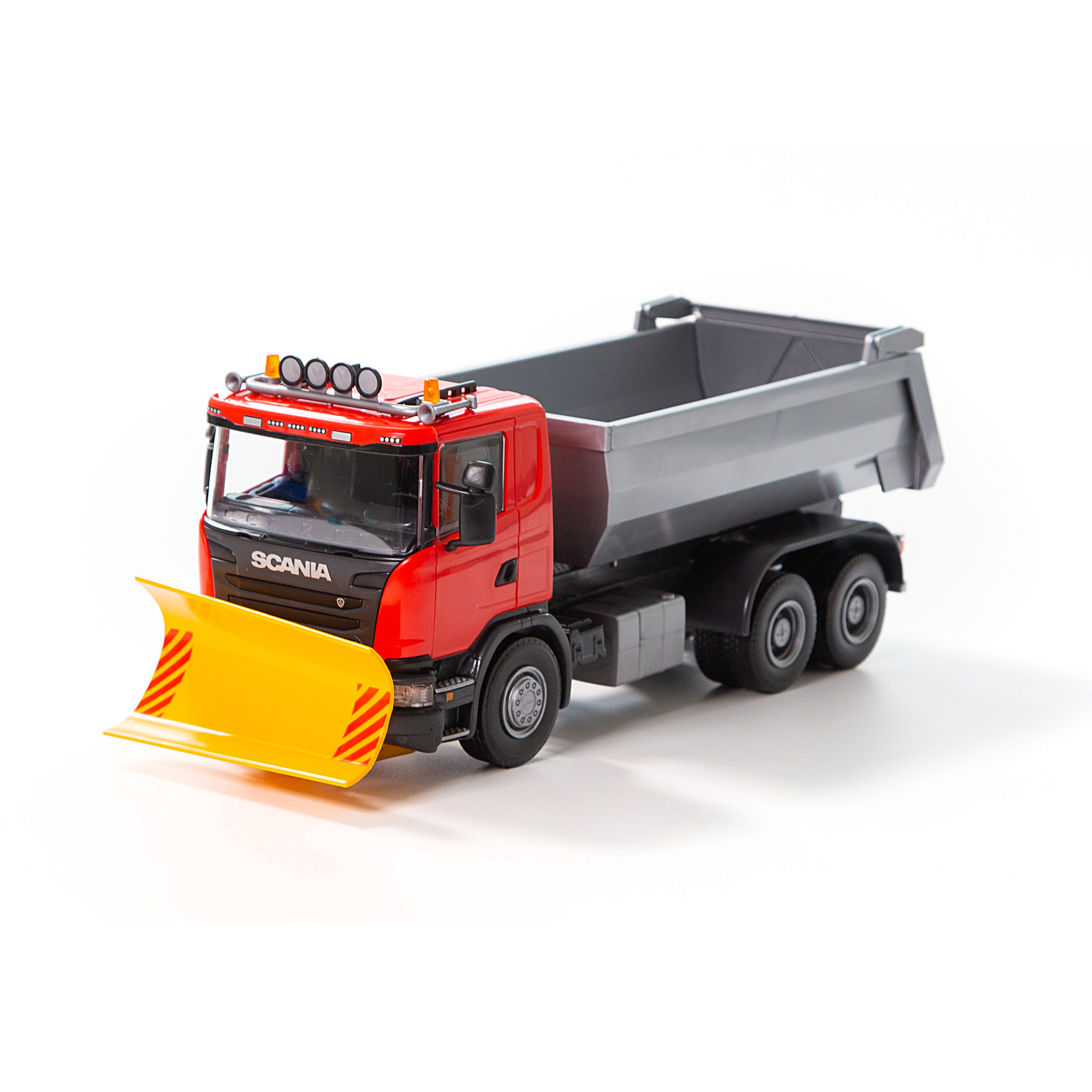 Lastbiler emek legetøjsbil tipper med plov scania rød 1:25