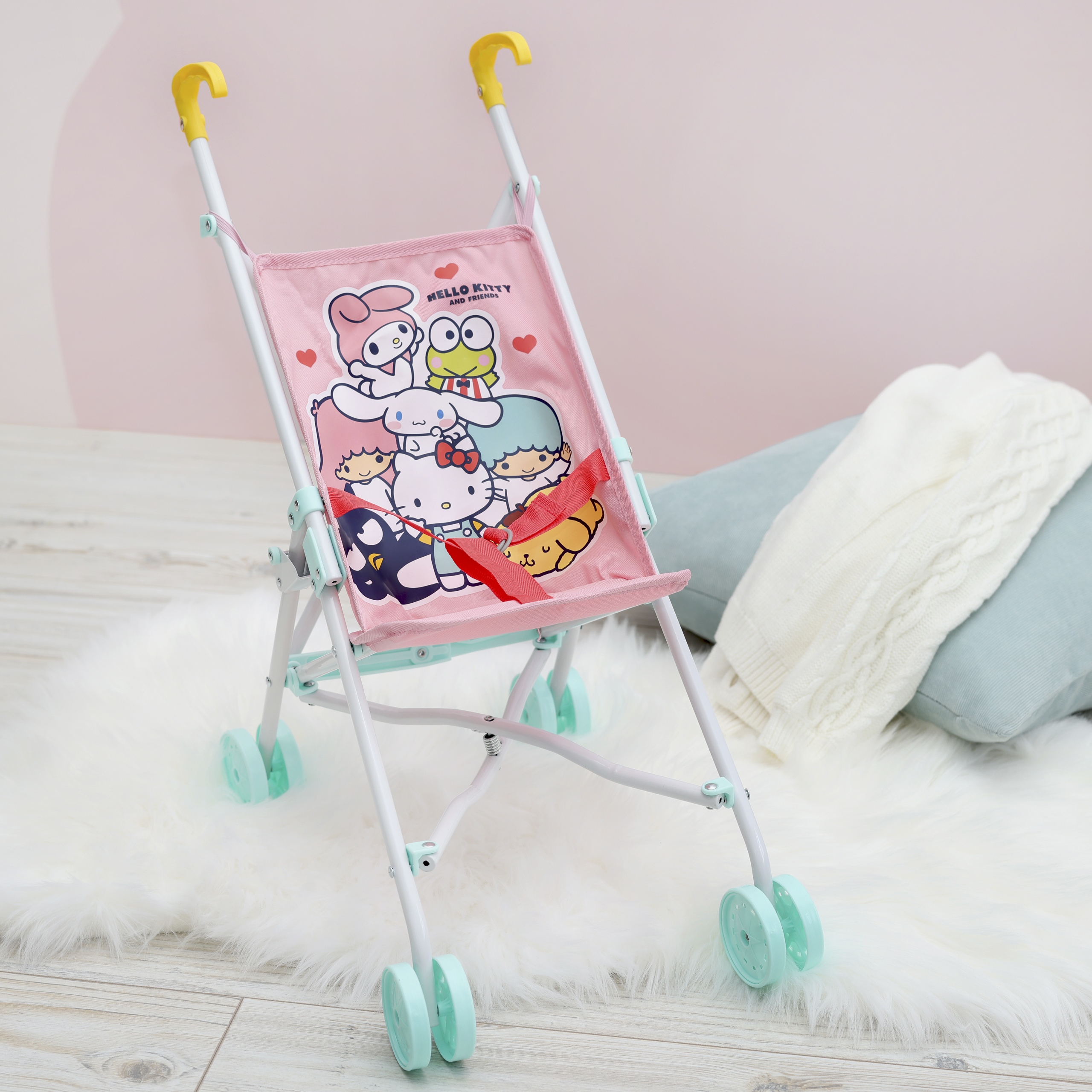 Hello Kitty and Friends hello kitty puppenwagen sulky