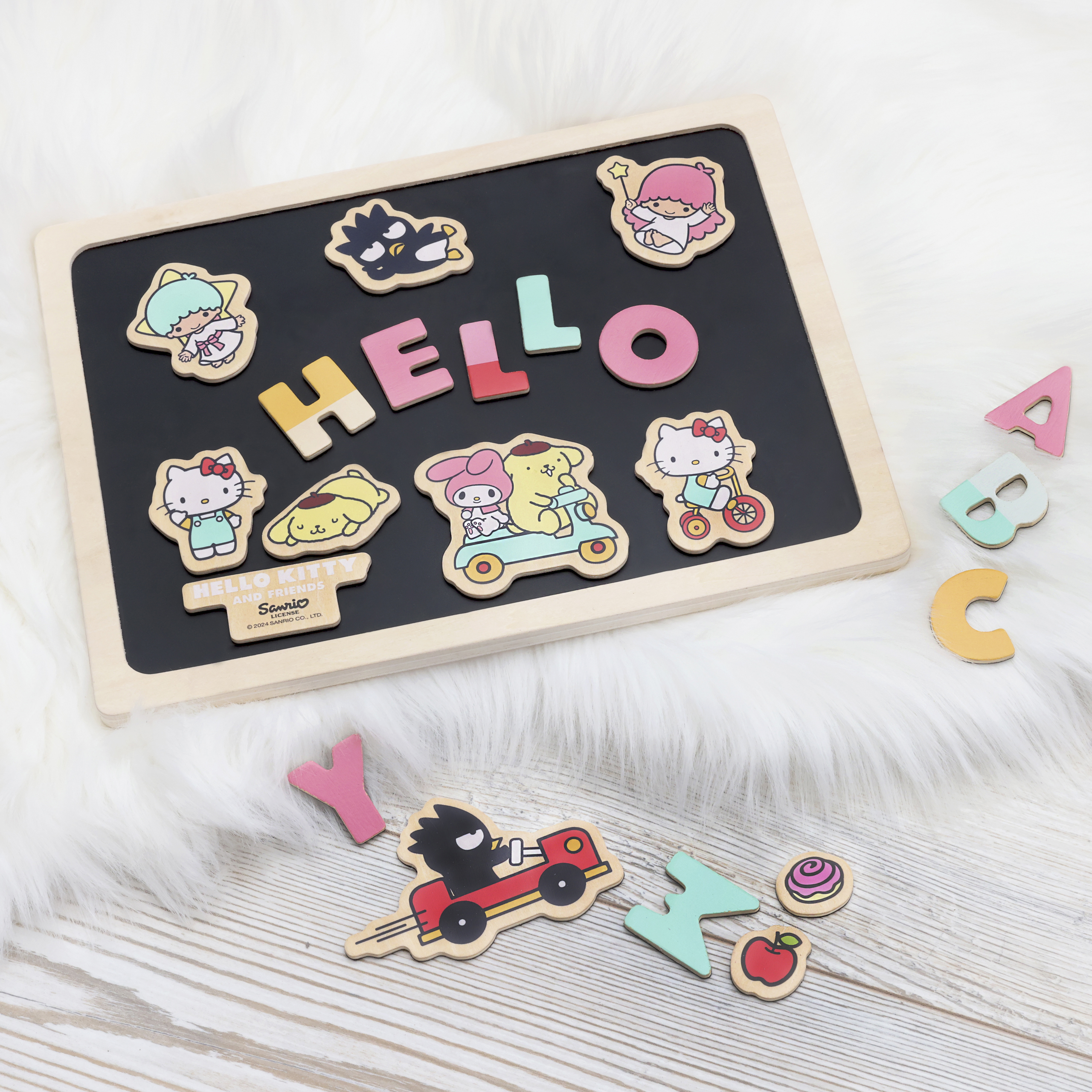 Hello Kitty and Friends hello kitty magnetbuchstaben und -figuren